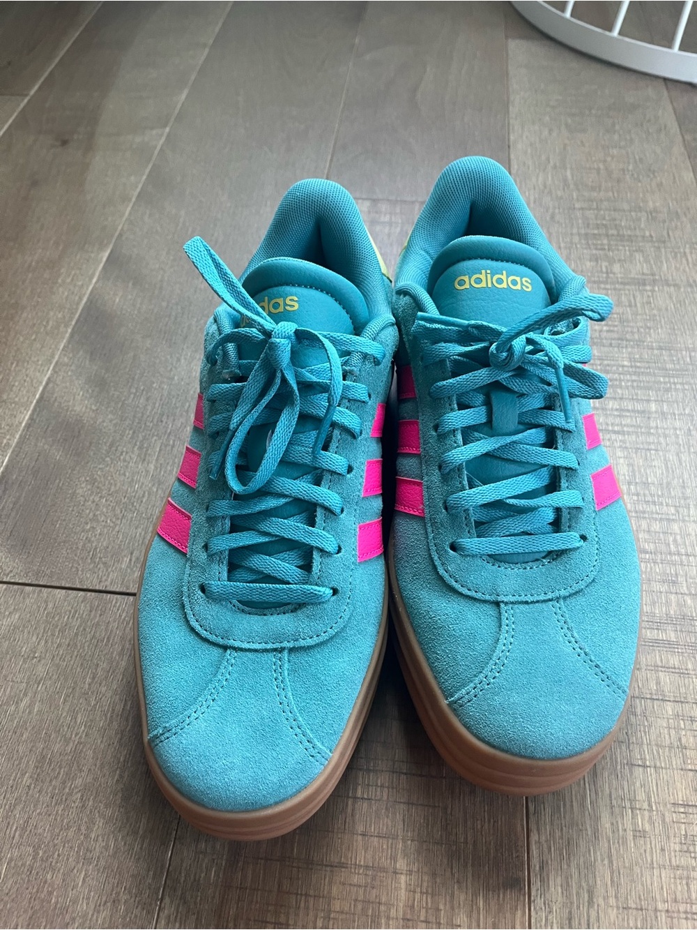 Adidas teal gazelles size 8.5 EUC - Picture 4 of 6